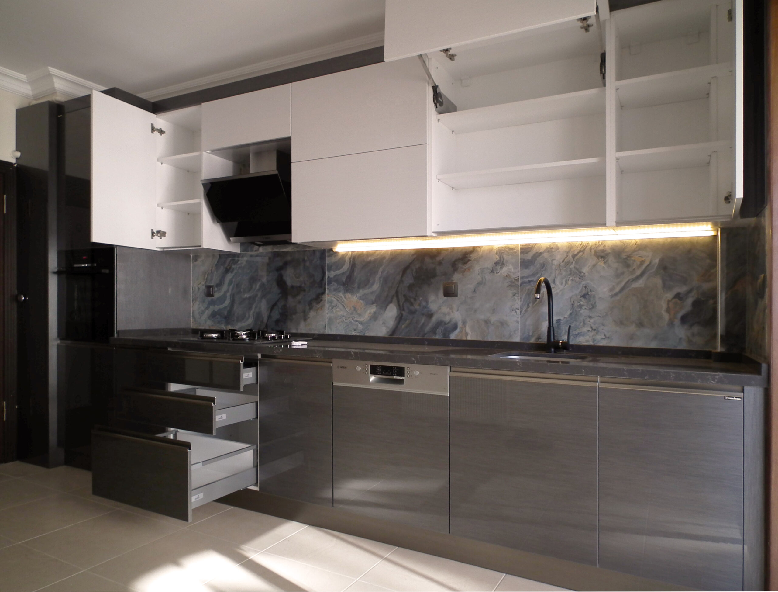 High Gloss İnox Mutfak Dolabı Ankara High Gloss Mutfak Dolabı