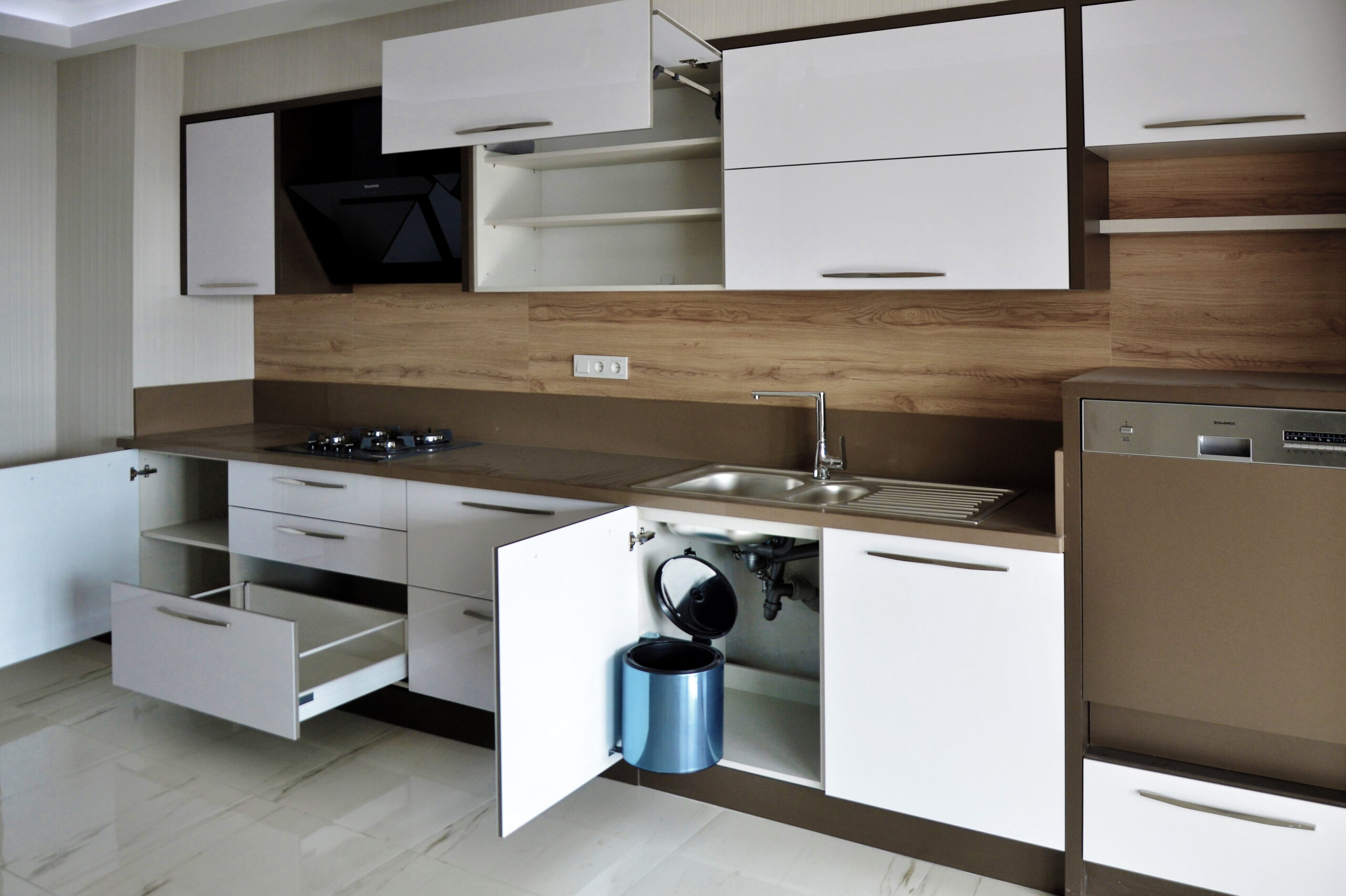 High Gloss Kapaklı Çimstone Tezgahlı Mutfak Dolabı Ankara Keçiören High Gloss Kapaklı Çimstone Tezgahlı Mutfak Dolabı Ankara Keçiören Yenimahalle Çankaya